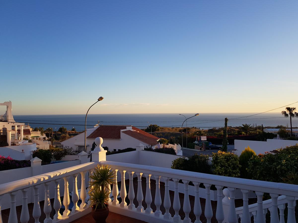 Villa - Zeezicht, Zwembad Nerja Ngoại thất bức ảnh