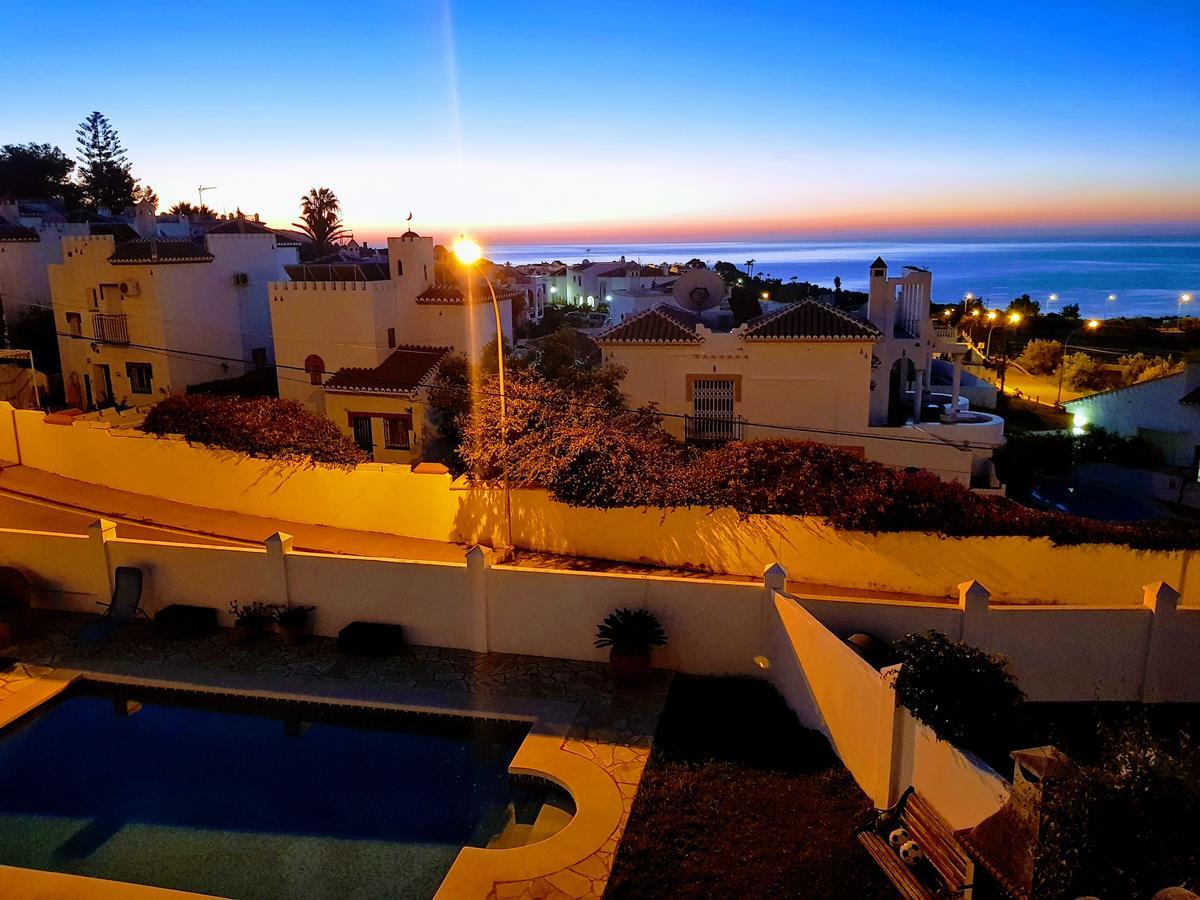 Villa - Zeezicht, Zwembad Nerja Ngoại thất bức ảnh